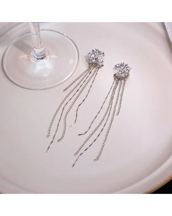 Sparkling No Piercing Celestials Moon Tassel Ear Cuffs | HE11875