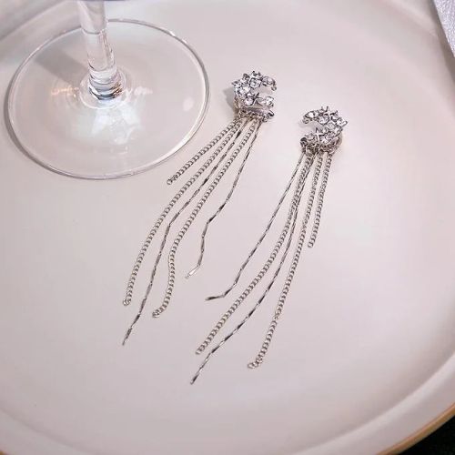 Sparkling No Piercing Celestials Moon Tassel Ear Cuffs | HE11875